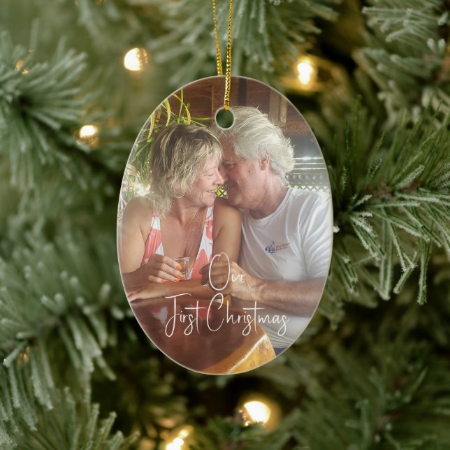 Notre premier ornement ovale en céramique de Noël (Arbre)