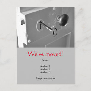 Nous avons Déménagé carte postale avec une vieille