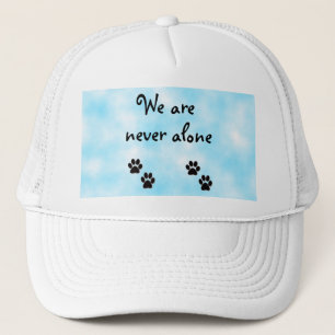 Nous ne sommes jamais seuls casquettes