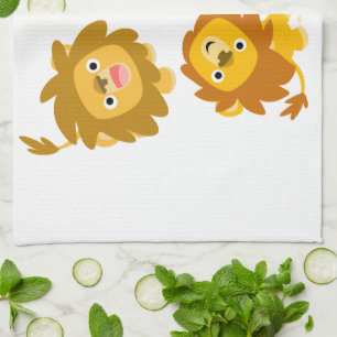 "Nous sommes ici ! !" Cute Cartoon Lions Serviette