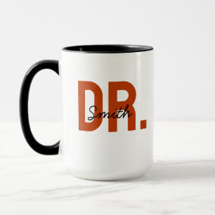 Nouvelle tasse pour la remise de diplôme d'étudian