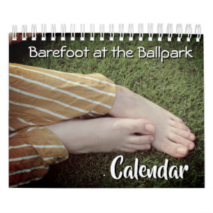 Nu-pieds au calendrier de Deux-Page de stade de