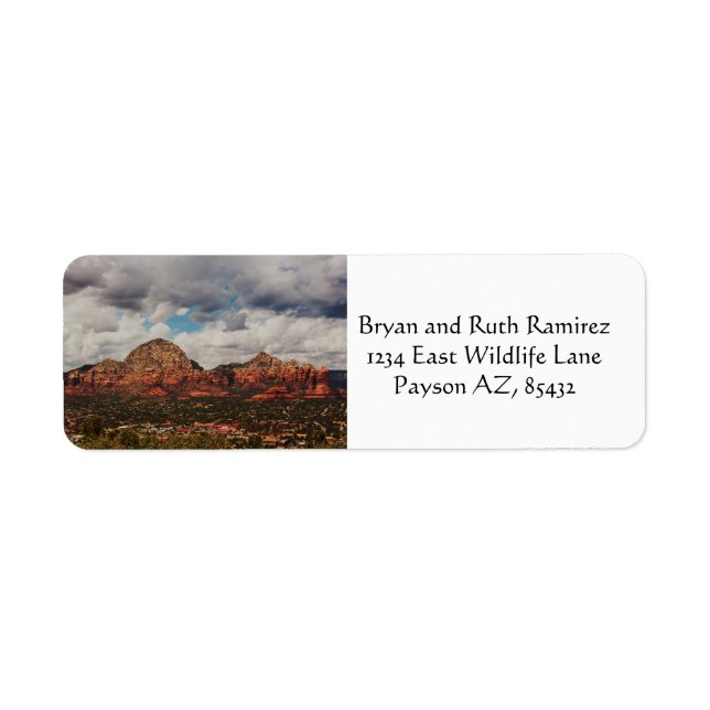 Nuages pendant qu'ils roulent dans Sedona (Devant)