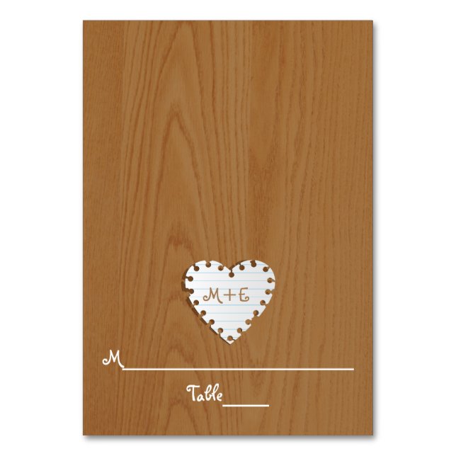 Numéro De Table Coeur de papier sur le bois et monogramme mariage  (Par défaut)