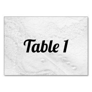 Numéro De Table Dentelles et perles blanches et argentées sur sati