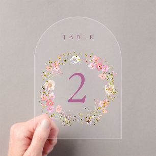 numéro de table en couronne de fleurs