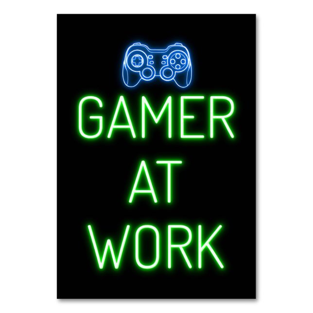 Numéro De Table Gamer Gift | Joueur au travail (Par défaut)