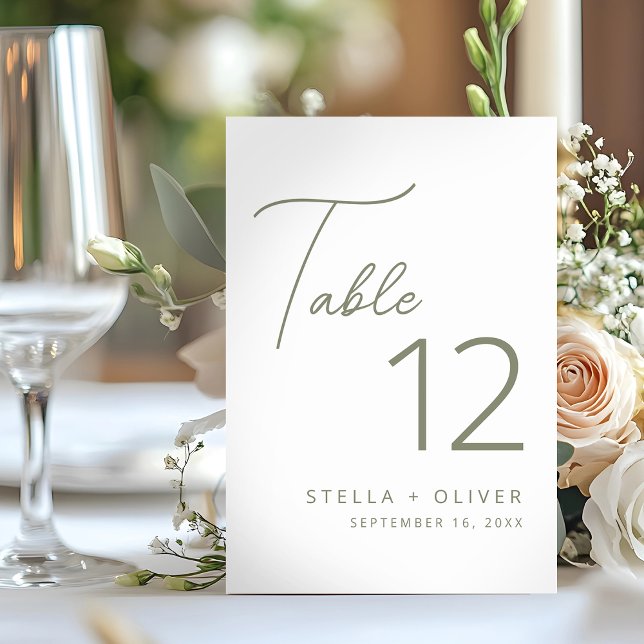 Numéro De Table Mariage Moderne Élégant Vert Sauge Script (Modern Elegant Sage Green Script Wedding Table Number)