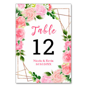 Numéro De Table Roses roses avec feuillage de mariage