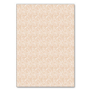 Numéro De Table Un tapis marron avec un motif complexe se trouve s