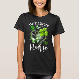 Nurse St Patricks Day One Lucky Nurse Irish Shamro T-Shirt