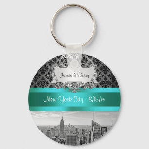 NY City Skyline BW B3 Damask F2 - Keychain