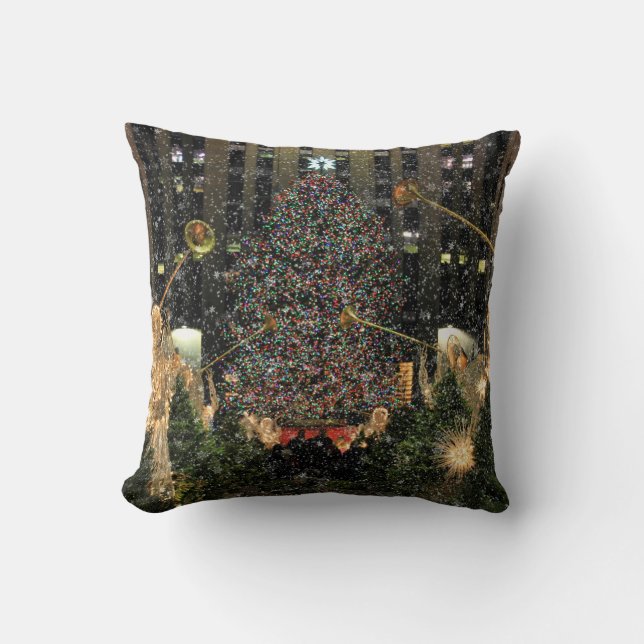 NYC Rockefeller Centre Xmas Tree Falling Snow Throw Pillow (Front)