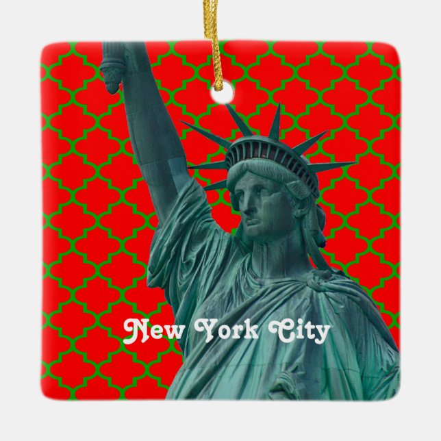NYC Statue of Liberty Red Grn Quatrefoil Xmas Ceramic Ornament (Front)