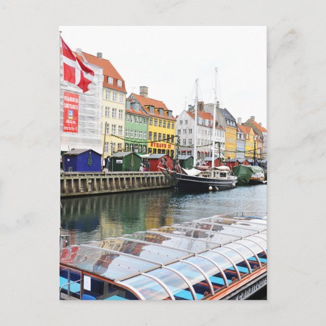 Nyhavn canal in Copenhagen, Danmark Postcard (Front)