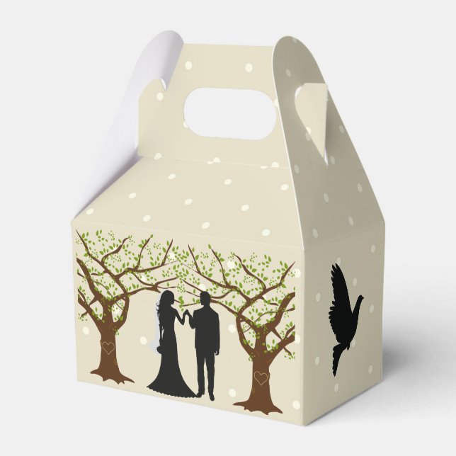 Oak Tree Bride and Groom Favour Gift Box (Front Side)