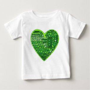 O'Birthday heureux avec des T-shirts et des