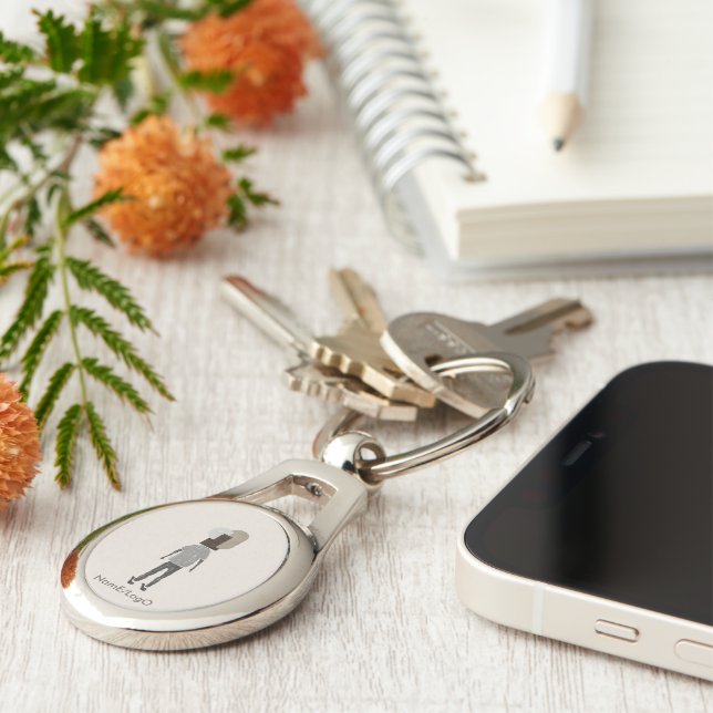 objet_15_un homme_1 metal keychain (Side)