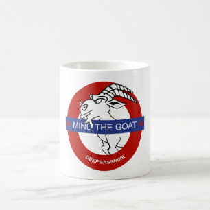 Occupez-vous de la tasse de chèvre