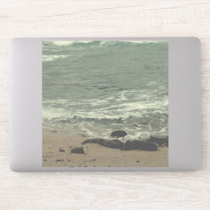 ocean waves and beach
