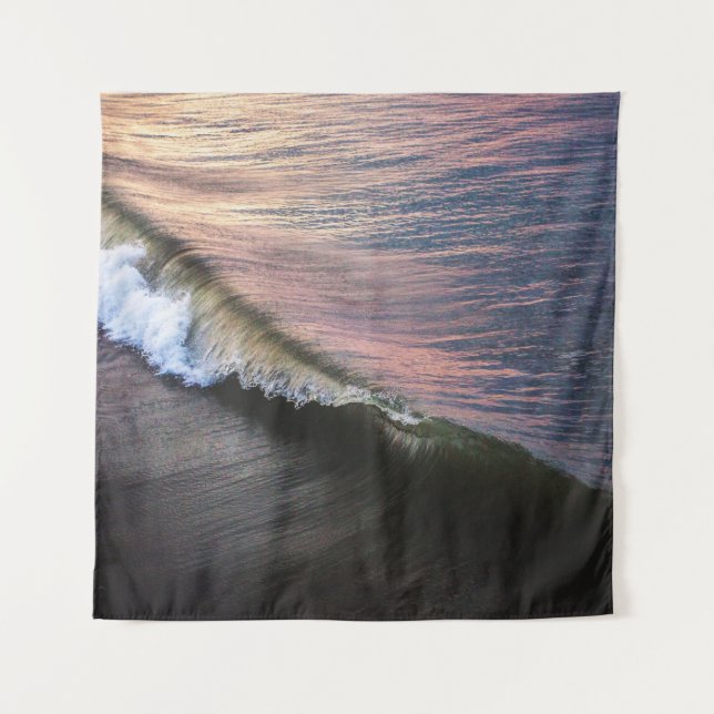 OCEAN WAVES CRASHING ON SHORE DURING DAYTIME TAPESTRY (Front)