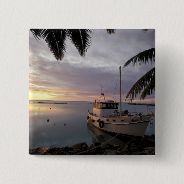 Oceania, Polynesia, Cook Islands, Aitutaki, 2 Inch Square Button (Front)