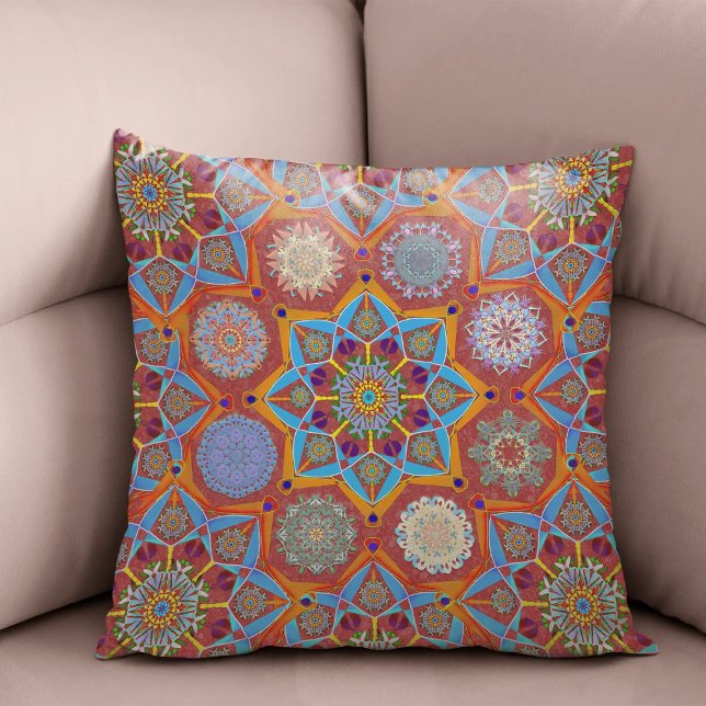 Octo brightener arabesque Moorish Red style  Throw Pillow (Creator Uploaded)