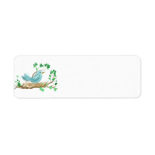 Oiseau dans le nid