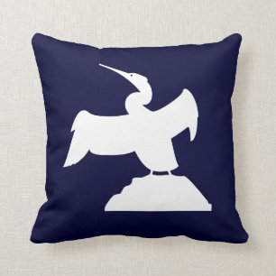 OISEAU DE MER. BLANC sur coussin bleu