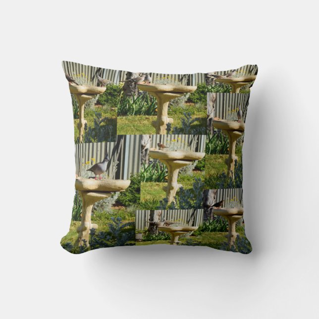 Oiseaux Australiens Sur Un Bain D'Oiseaux, Coussin (Recto)