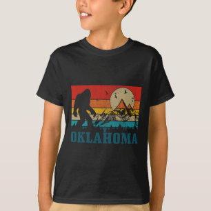 Oklahoma Bigfoot Vintage Mountains Hiking Camping T-Shirt