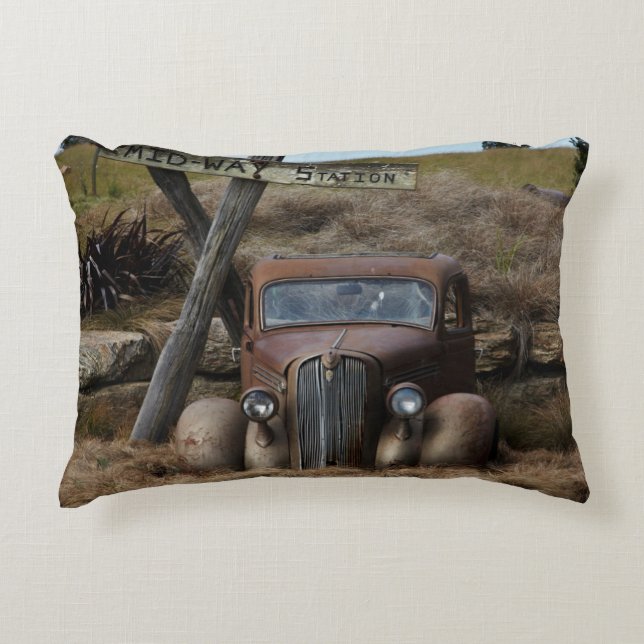 Old car decorative pillow (Front)