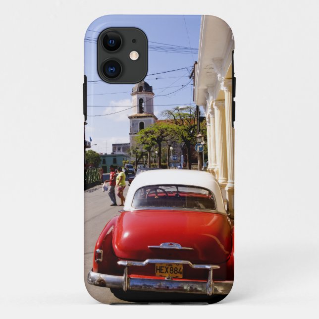 Old classic American auto in Guanabacoa a town Case-Mate iPhone Case (Back)