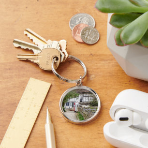 OLD ENGLAND KEYCHAIN
