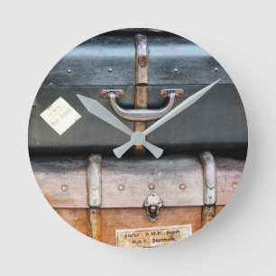 OLD ENGLAND ROUND CLOCK