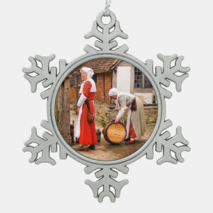 OLD ENGLAND SNOWFLAKE PEWTER CHRISTMAS ORNAMENT