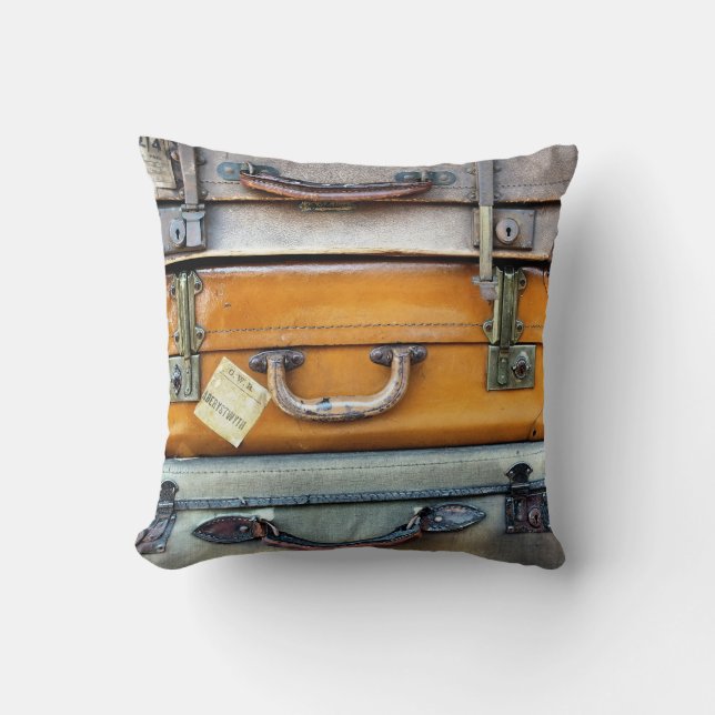 OLD ENGLAND THROW PILLOW (Front)