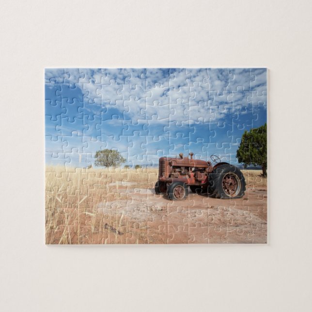 Old Farm Tractor Jigsaw Puzzle (Horizontal)