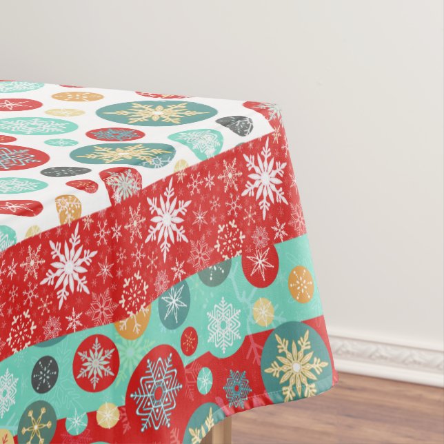 Old Fashioned Scandinavian Retro Snowflake Tablecloth (In Situ)