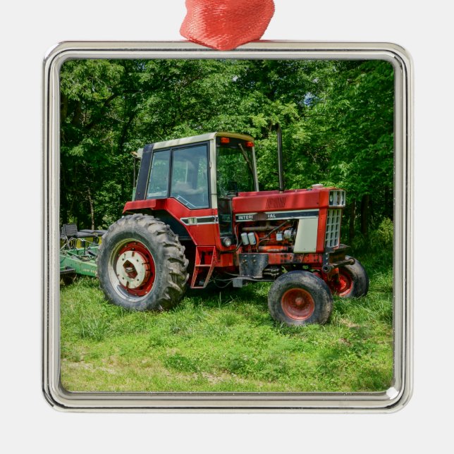 Old International Tractor Metal Ornament (Front)