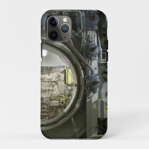 old retro submarine iPhone 11 pro case
