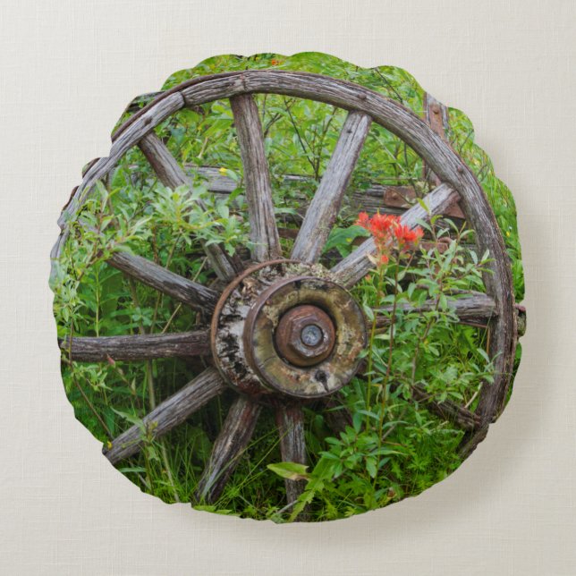 Old wagon wheel in historic old gold town 3 round pillow (Front)