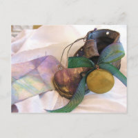 Ole Time Baby Shoe & Locket