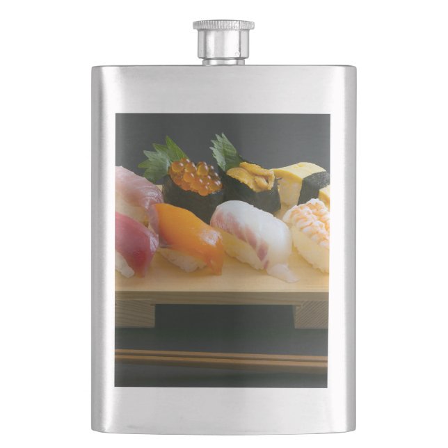 Omakase Spirit – Classic Sushi Board Flask (Front)