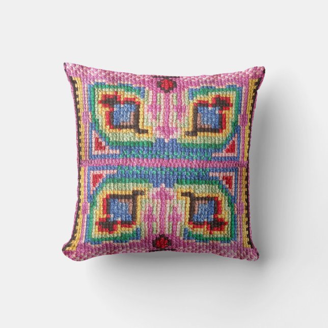 Omas Besticken Throw Pillow (Front)