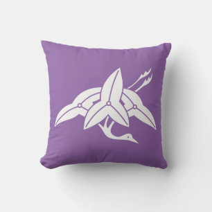 OMODAKA CRANE CUSHION