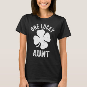 One Lucky Aunt Vintage St Patrick Day T-Shirt