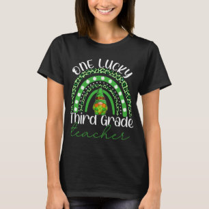 One Lucky Third Grade Teacher Gnomes St Patricks R T-Shirt