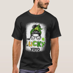 One Lucky Yoyo Messy Bun Leopard St Patrick's Day T-Shirt