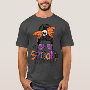 One Spooky Mommy Messy Bun Women Witch Halloween T-Shirt